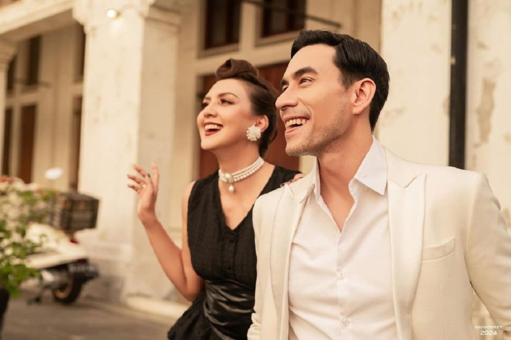 Banyak Adegan Vulgar, Darius Sinathrya Takut Minta Izin Bintangi Possession ke&nbsp;Istri