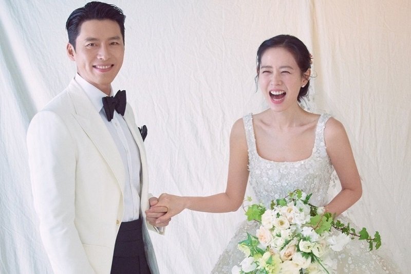 Alasan Son Ye Jin Mau Menikah dengan Hyun Bin: Dia Tampan dan&nbsp;Tinggi