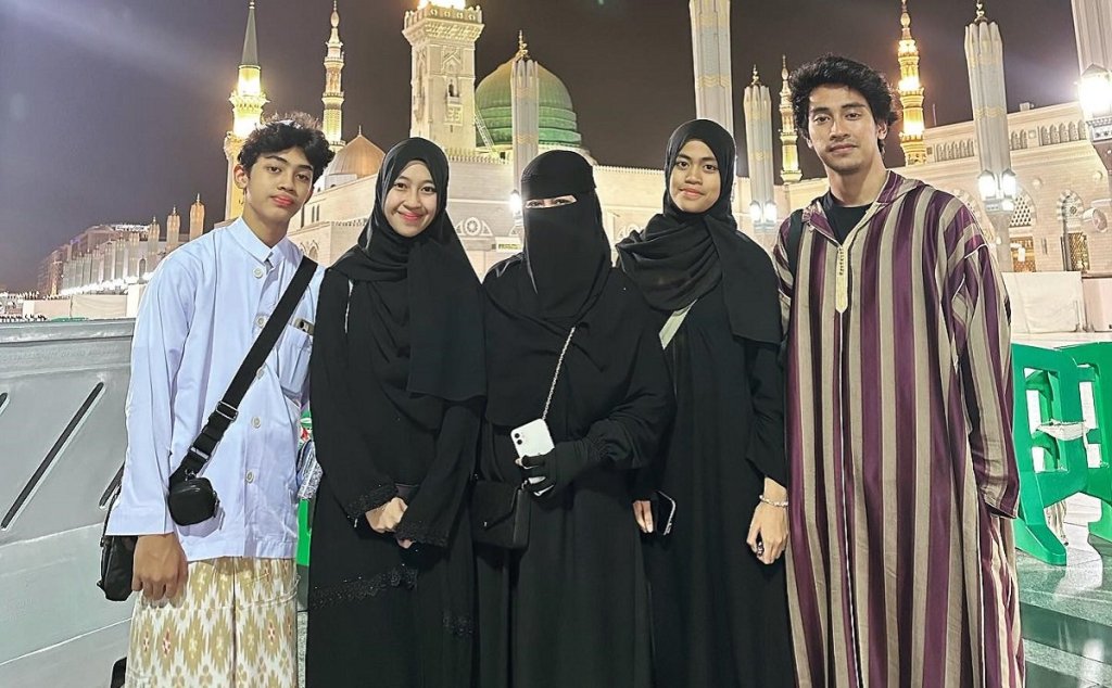 Abidzar Al Ghifari Disebut Arogan, Ini Pesan Umi&nbsp;Pipik